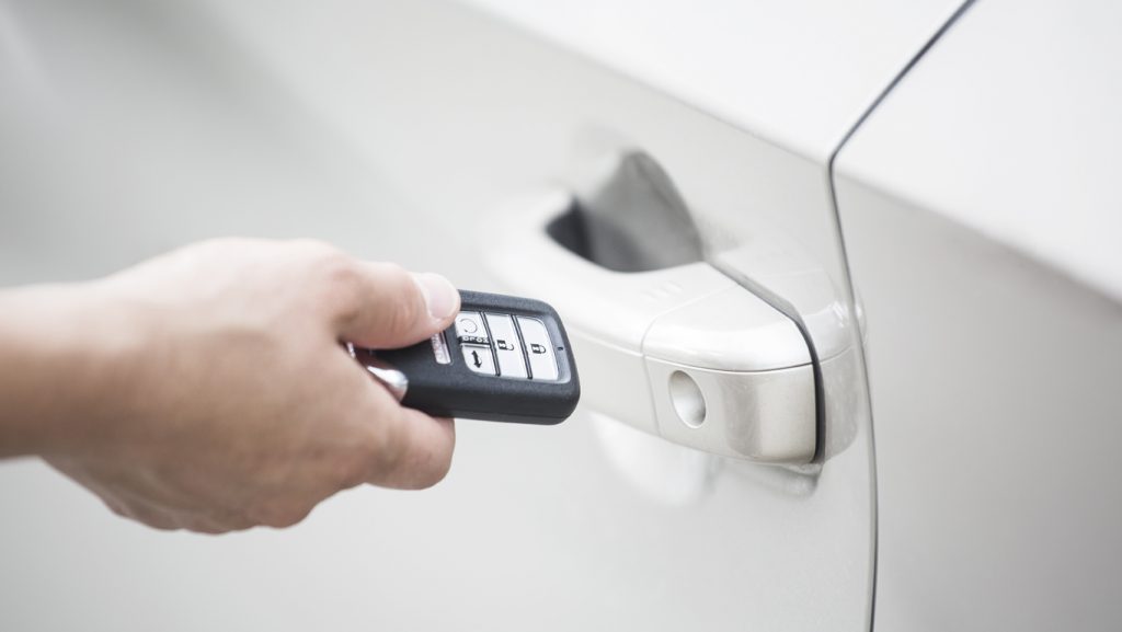 Article What You Need To Know About Keyless Ignition Systems 